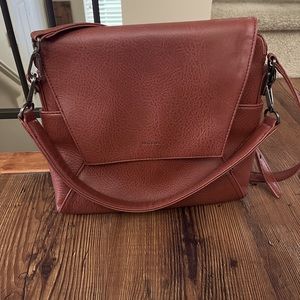 EUC Matt & Nat Crossbody Handbag